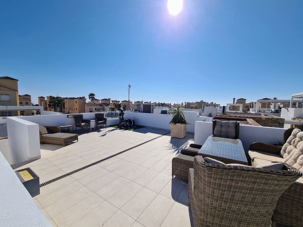 3 slaapkamer Villa te koop in Orihuela Costa - € 360.000 (Ref: 9650944)