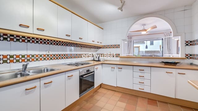 3 camera da letto Casa in vendita in Costabella, Marbella - 750.000 € (Rif: 9650951)