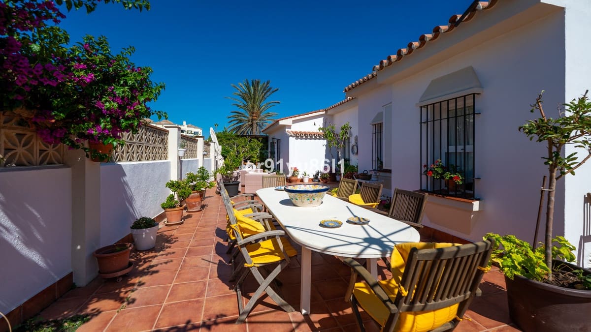 4 sovrum Villa till salu i Elviria - 2 200 000 € (Ref: 9650952)