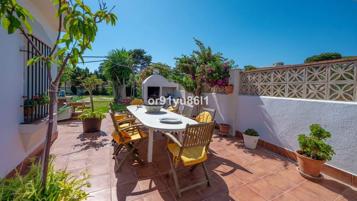 4 sovrum Villa till salu i Elviria - 2 200 000 € (Ref: 9650952)