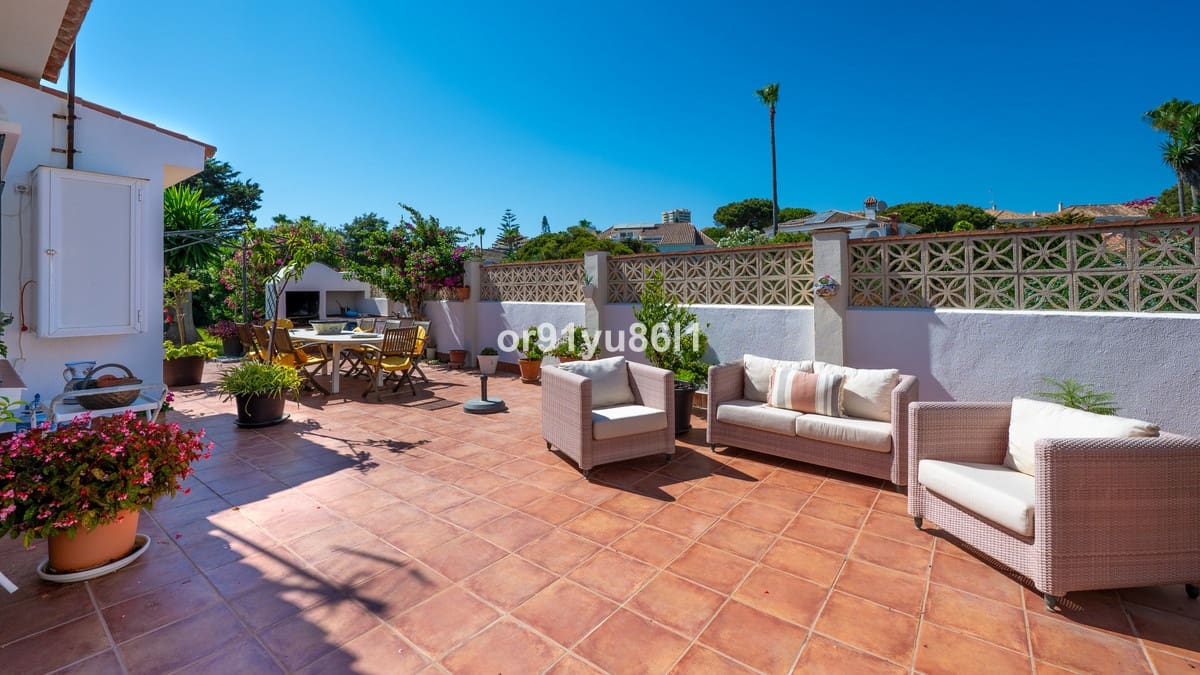 4 sovrum Villa till salu i Elviria - 2 200 000 € (Ref: 9650952)
