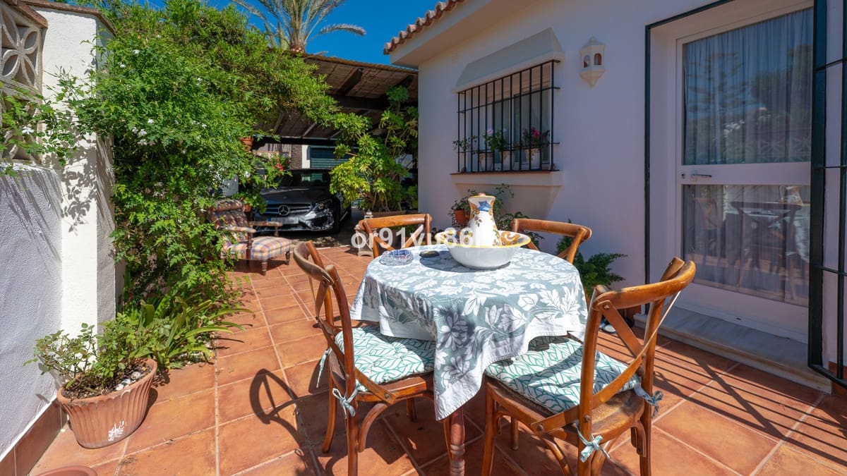 4 sovrum Villa till salu i Elviria - 2 200 000 € (Ref: 9650952)