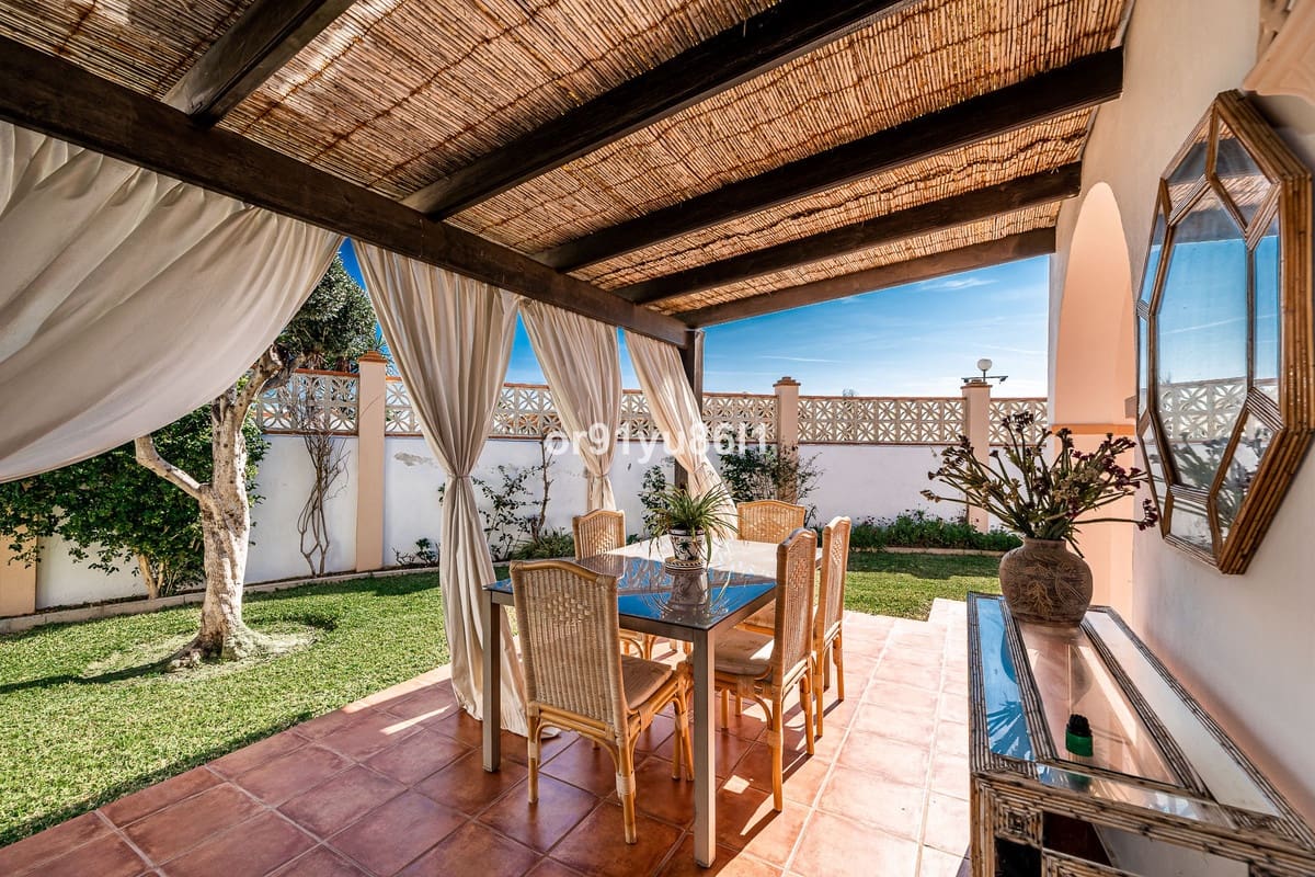 4 sovrum Villa till salu i Elviria - 2 200 000 € (Ref: 9650952)