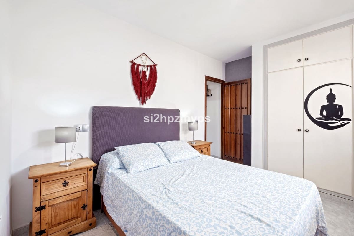 3 sovrum Hus till salu i Nerja med garage - 340 000 € (Ref: 9654457)