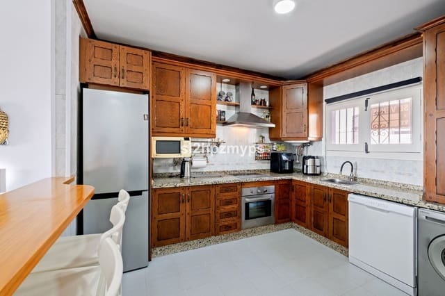 3 slaapkamer Huis te koop in Capistrano, Nerja met garage - € 340.000 (Ref: 9654457)