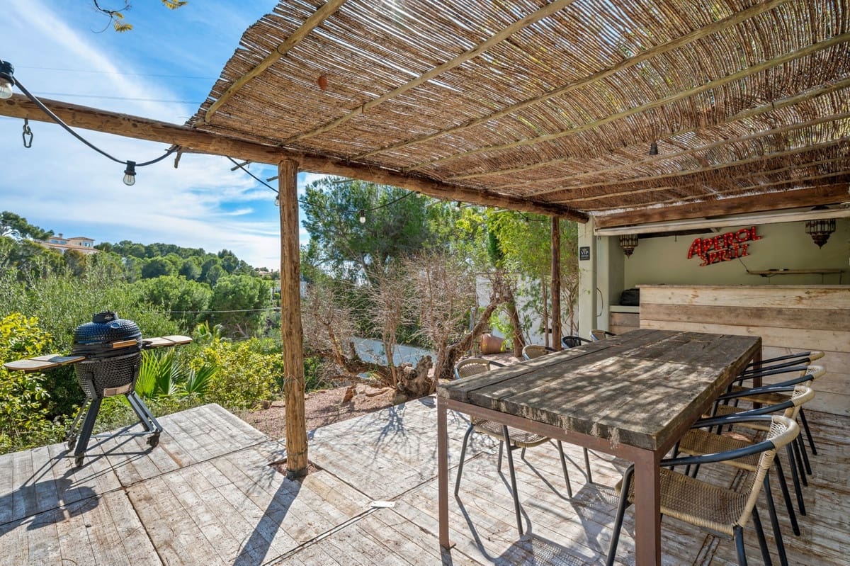 6 makuuhuone Huvila myytävänä paikassa Altea - 985 000 € (Ref: 9654458)