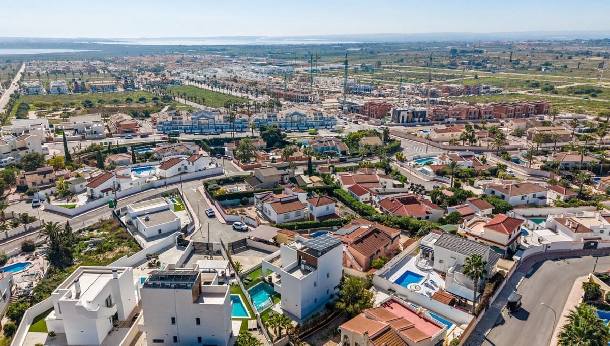 4 Zimmer Villa zu verkaufen in Rojales - 699.000 € (Ref: 9654460)