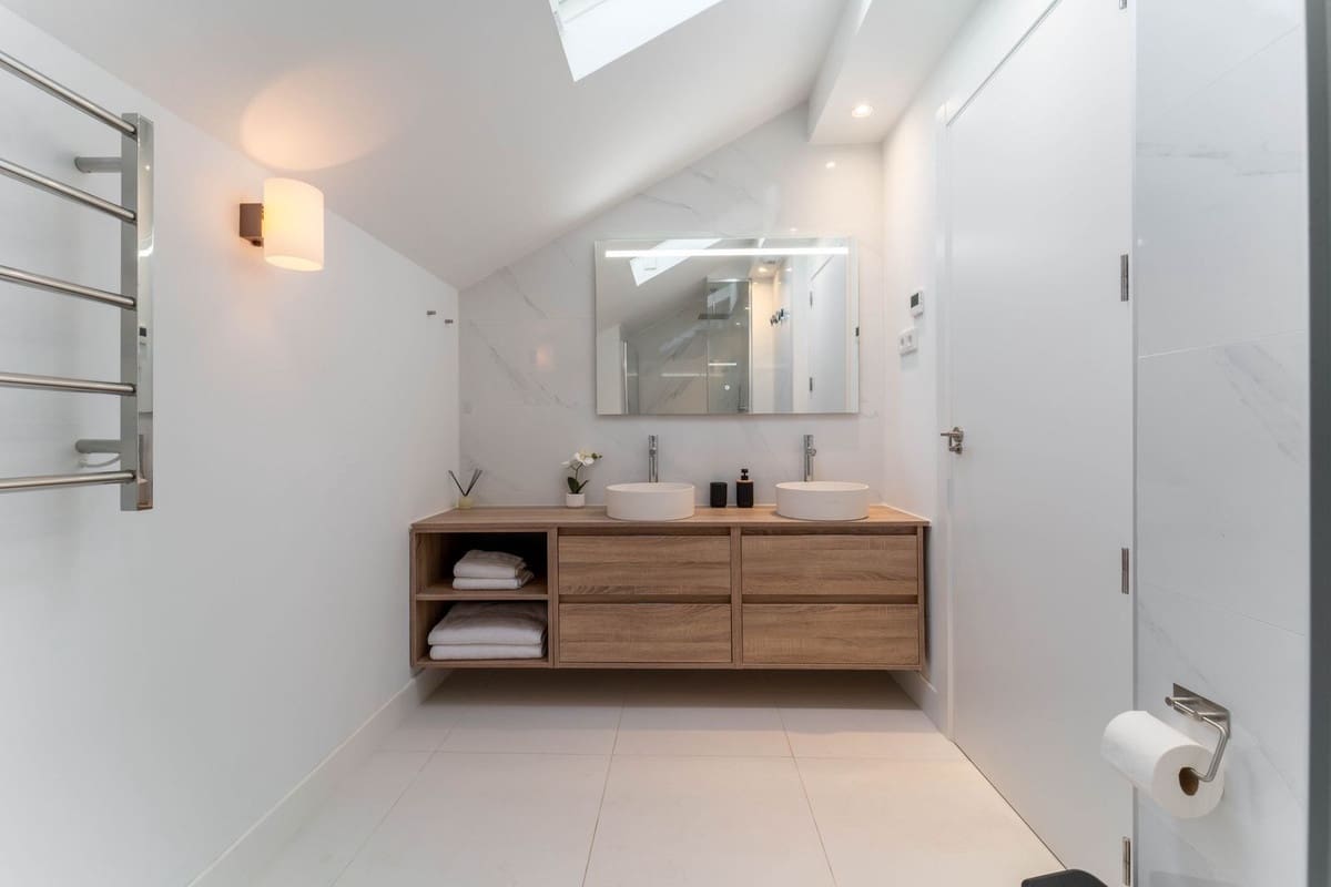 3 soverom Penthouse til salgs i Fuengirola med garasje - € 1 299 000 (Ref: 9654462)