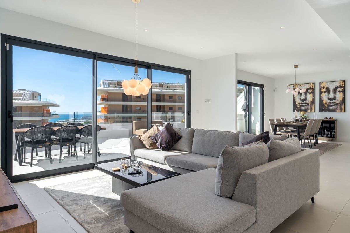 3 soverom Penthouse til salgs i Fuengirola med garasje - € 1 299 000 (Ref: 9654462)