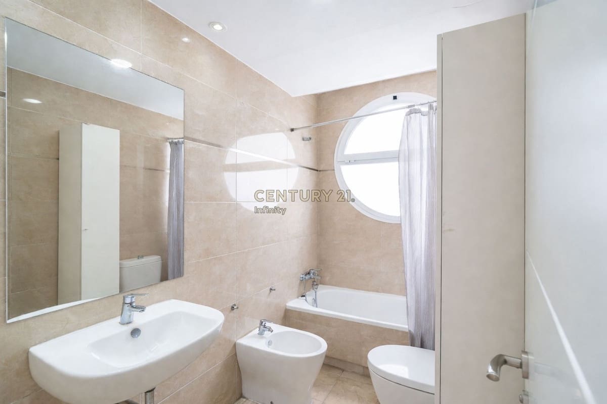 2 chambre Appartement à vendre à Fuengirola avec garage - 290 000 € (Ref: 9654463)