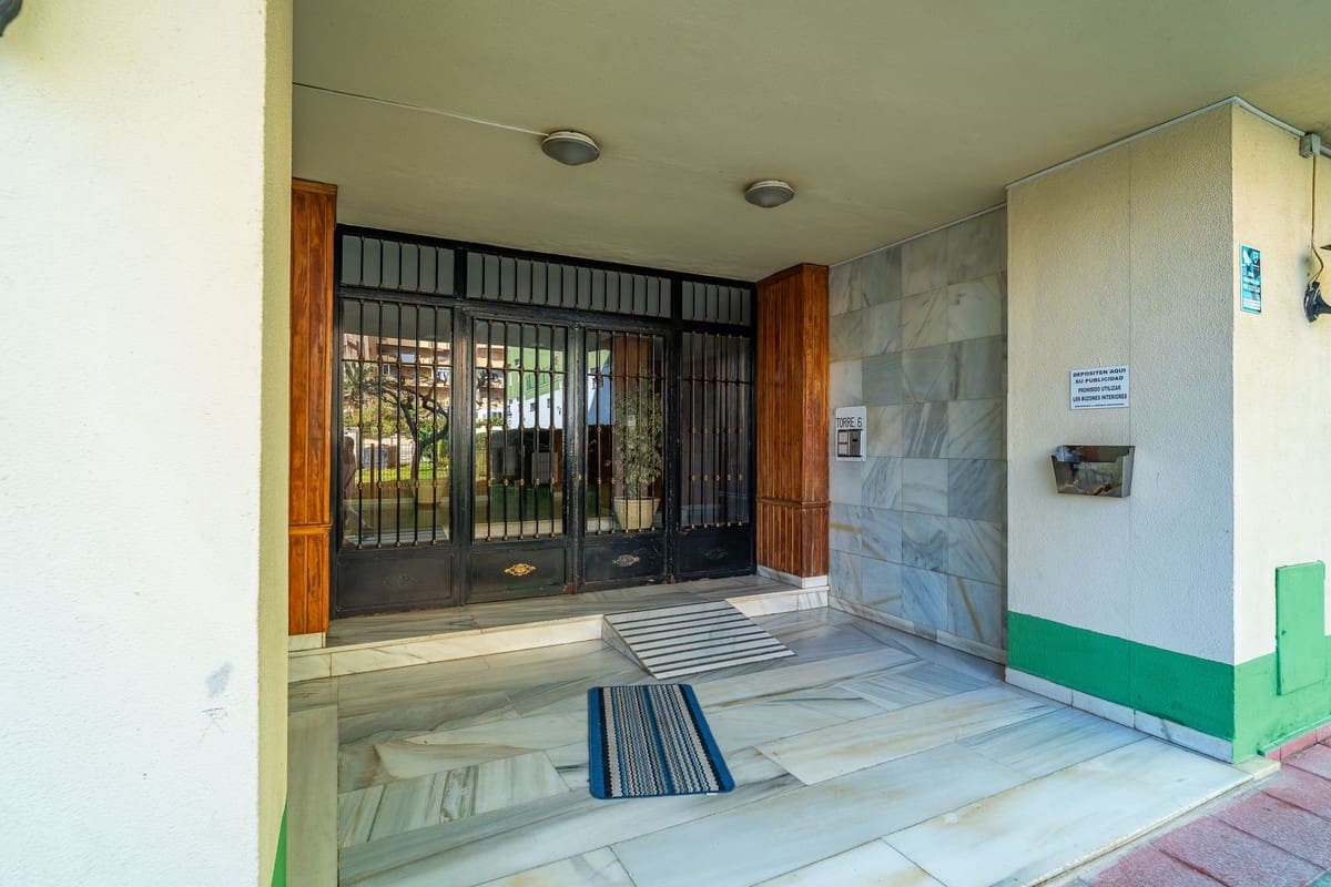 Apartamento de 3 habitaciones en Fuengirola en venta - 369.900 € (Ref: 9654464)