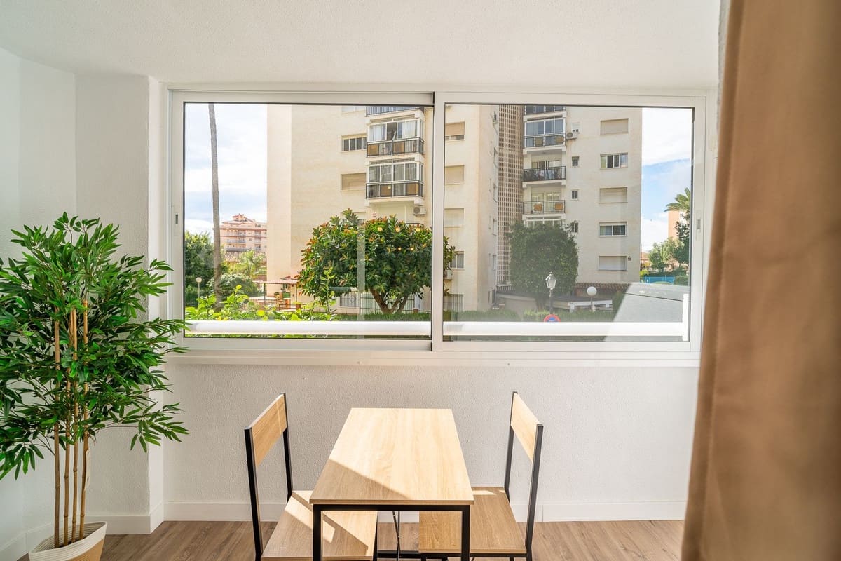 Apartamento de 3 habitaciones en Fuengirola en venta - 369.900 € (Ref: 9654464)