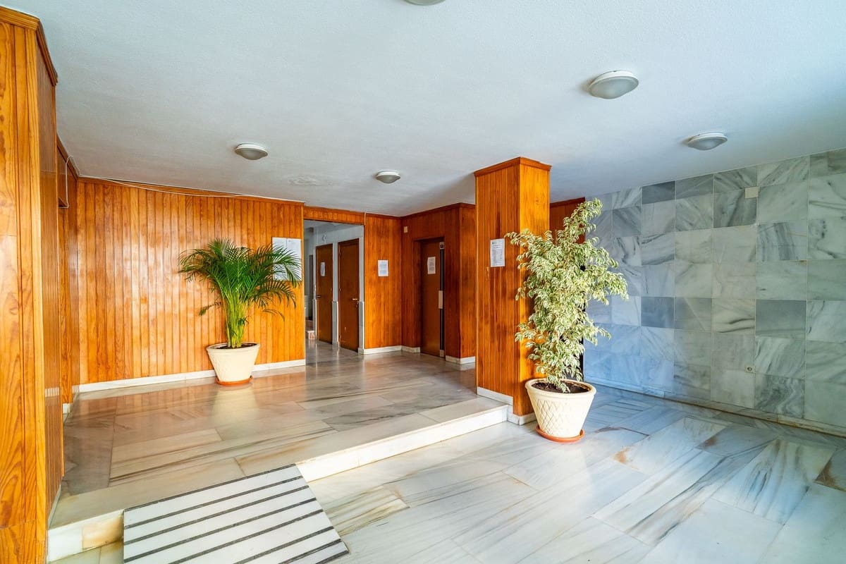 Apartamento de 3 habitaciones en Fuengirola en venta - 369.900 € (Ref: 9654464)