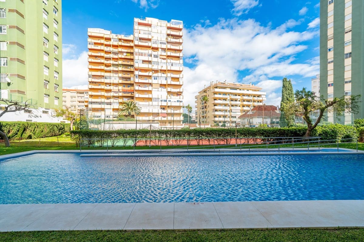 Apartamento de 3 habitaciones en Fuengirola en venta - 369.900 € (Ref: 9654464)