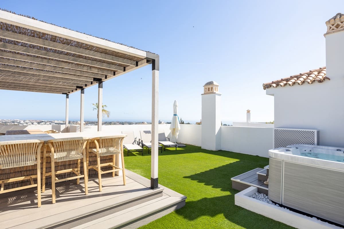 3 soverom Penthouse til salgs i El Paraiso - € 750 000 (Ref: 9654467)