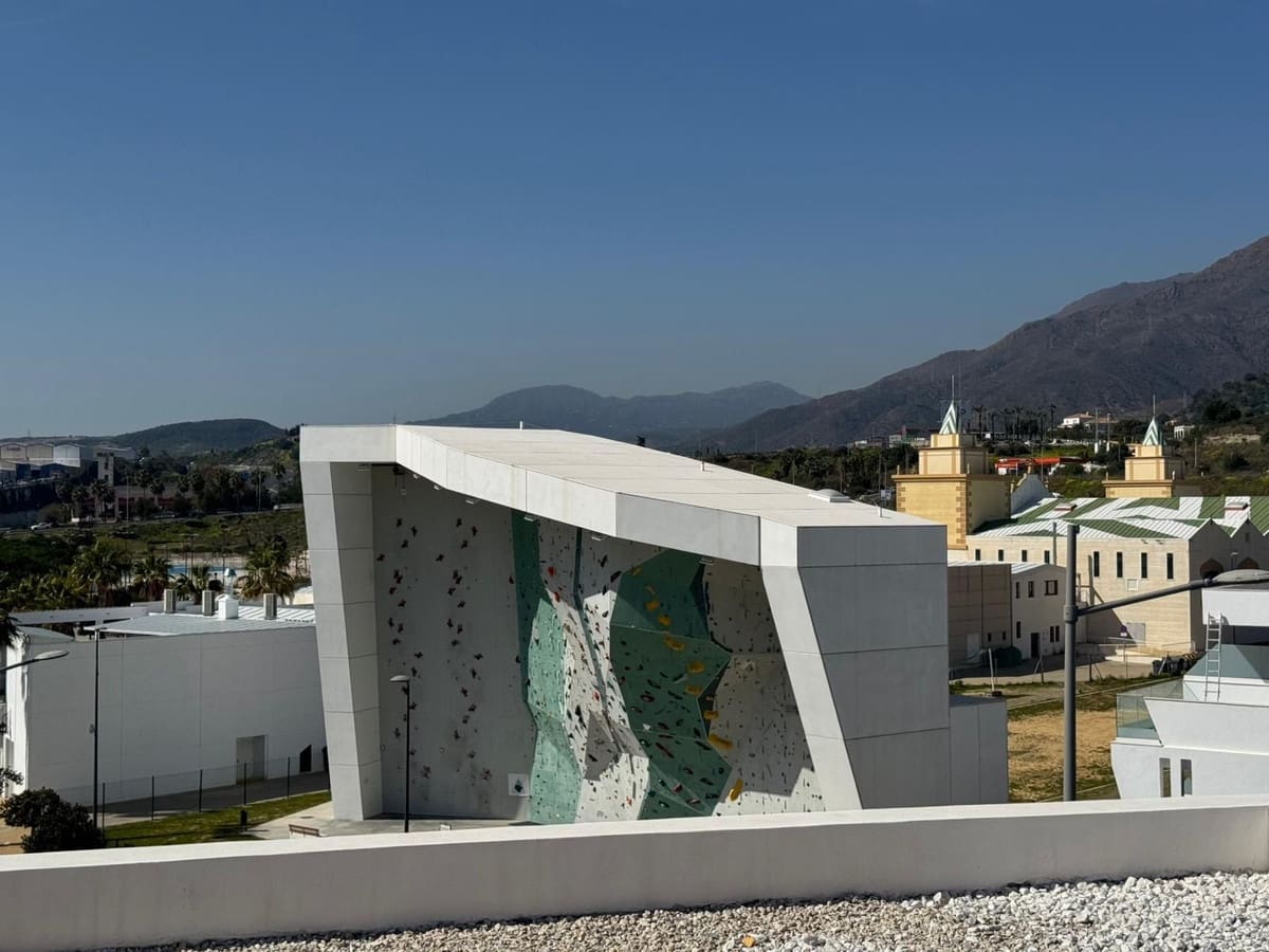 2 Zimmer Penthouse zu verkaufen in Estepona - 575.000 € (Ref: 9654468)