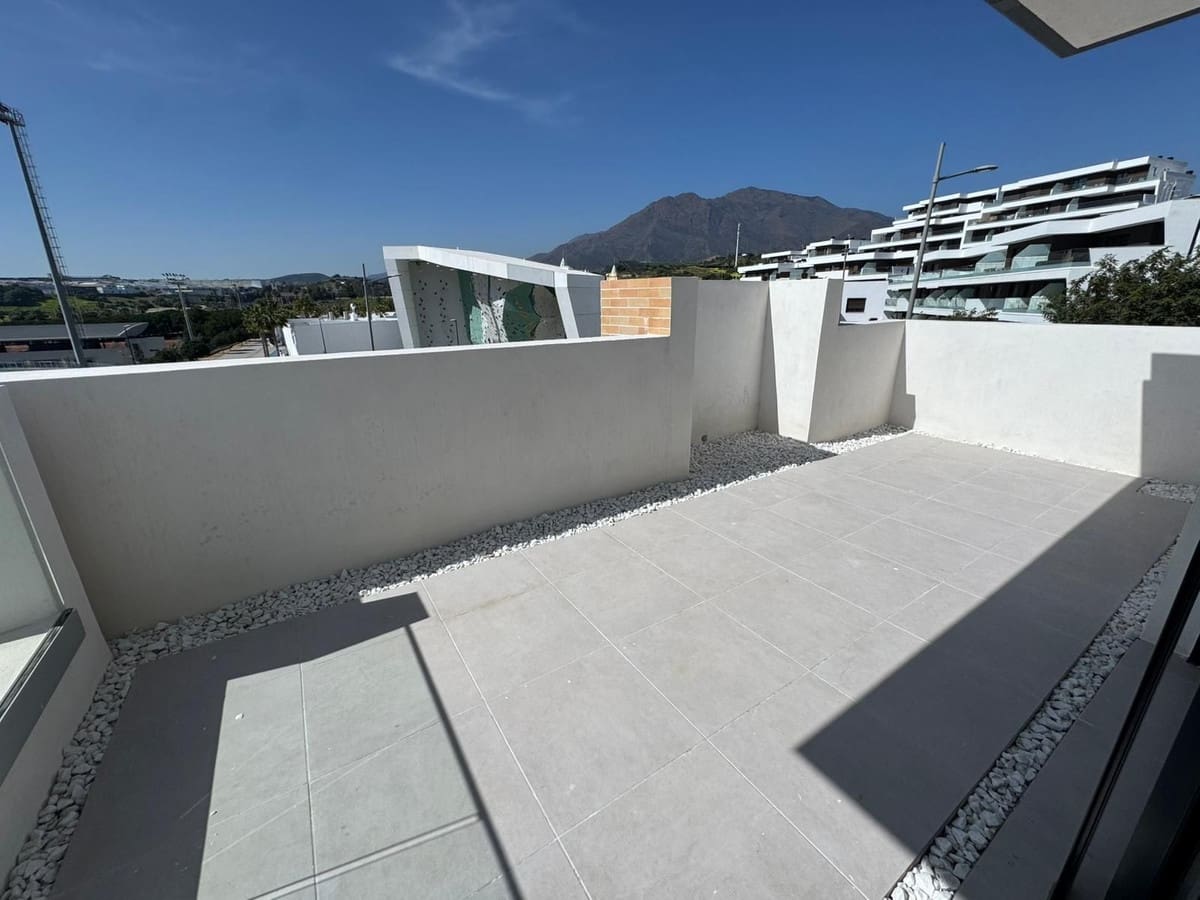 2 soverom Penthouse til salgs i Estepona - € 510 000 (Ref: 9658114)