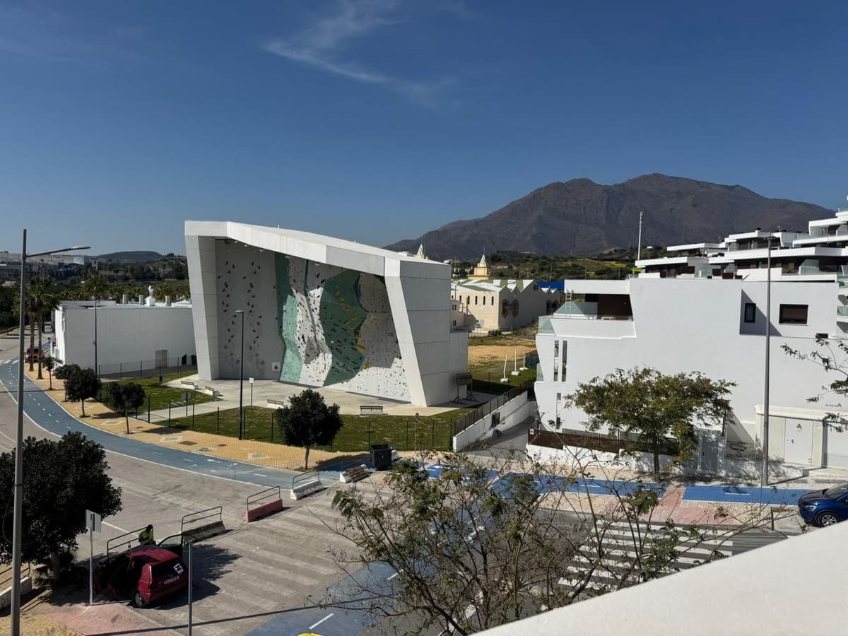 2 soverom Penthouse til salgs i Estepona - € 510 000 (Ref: 9658114)