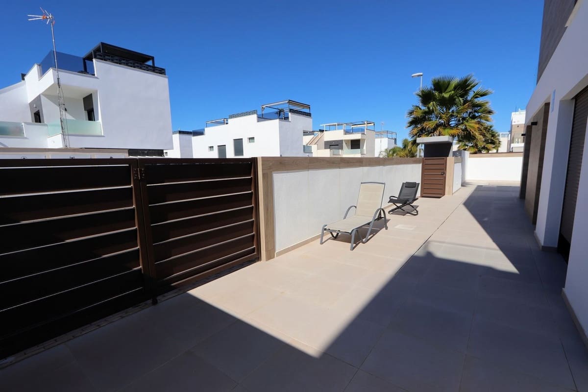 3 slaapkamer Villa te koop in Benijofar - € 440.000 (Ref: 9660724)