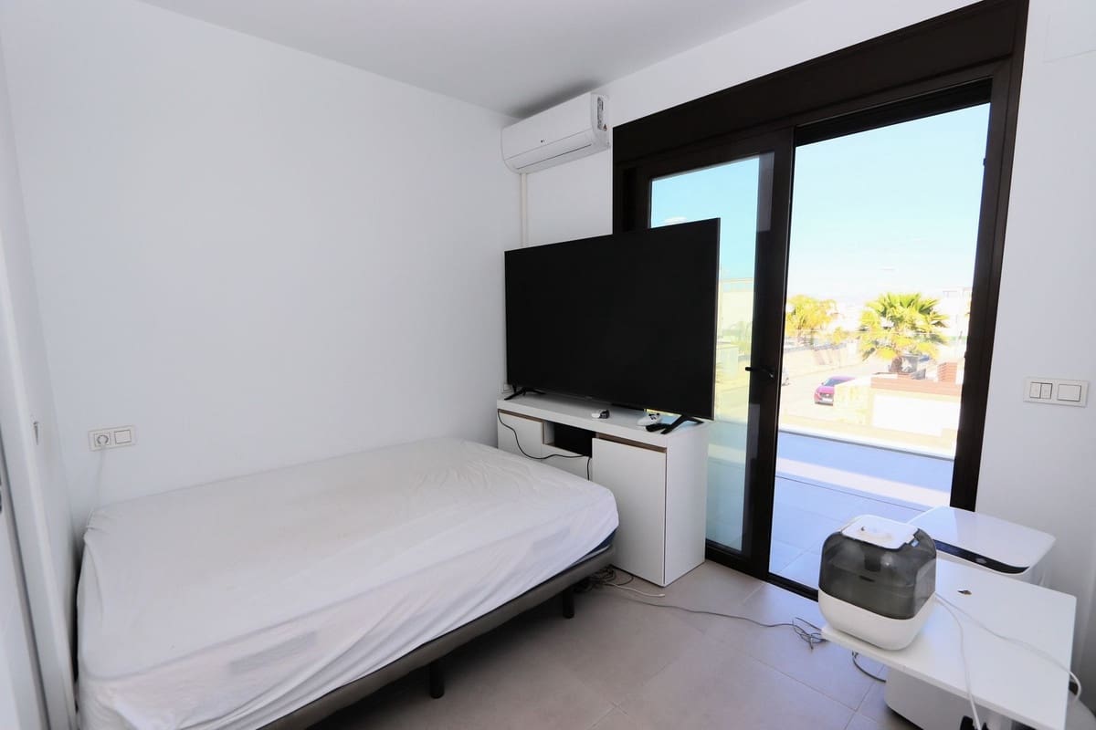 3 slaapkamer Villa te koop in Benijofar - € 440.000 (Ref: 9660724)