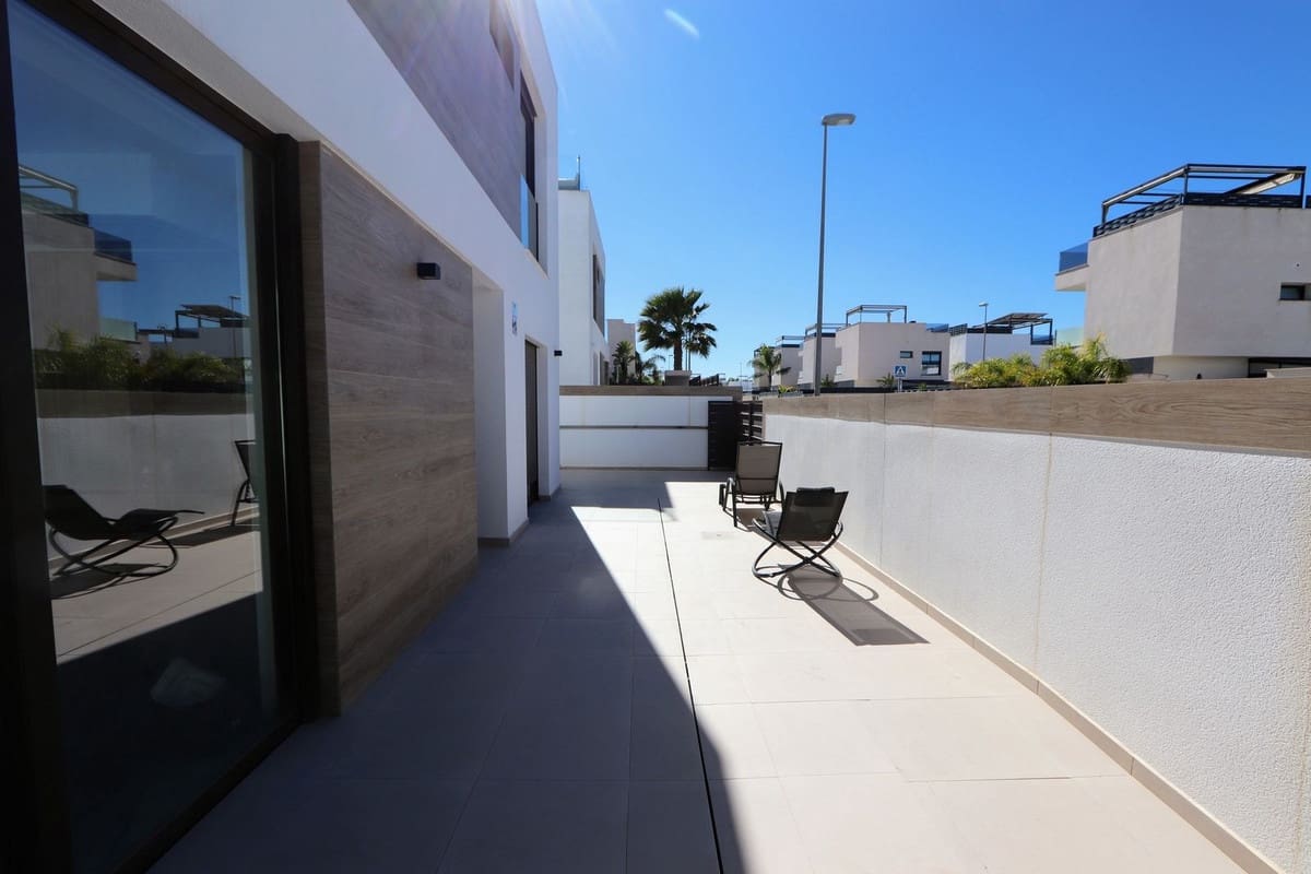 3 slaapkamer Villa te koop in Benijofar - € 440.000 (Ref: 9660724)