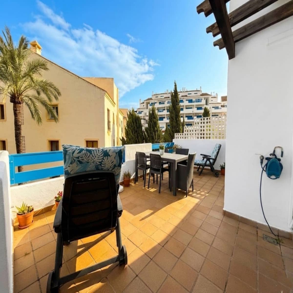 2 soveværelse Lejlighed til salg i Manilva med garage - € 240.000 (Ref: 9660725)