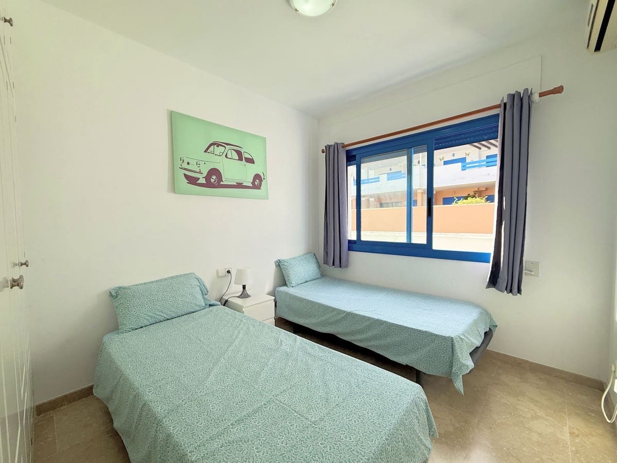 2 soveværelse Lejlighed til salg i Manilva med garage - € 240.000 (Ref: 9660725)