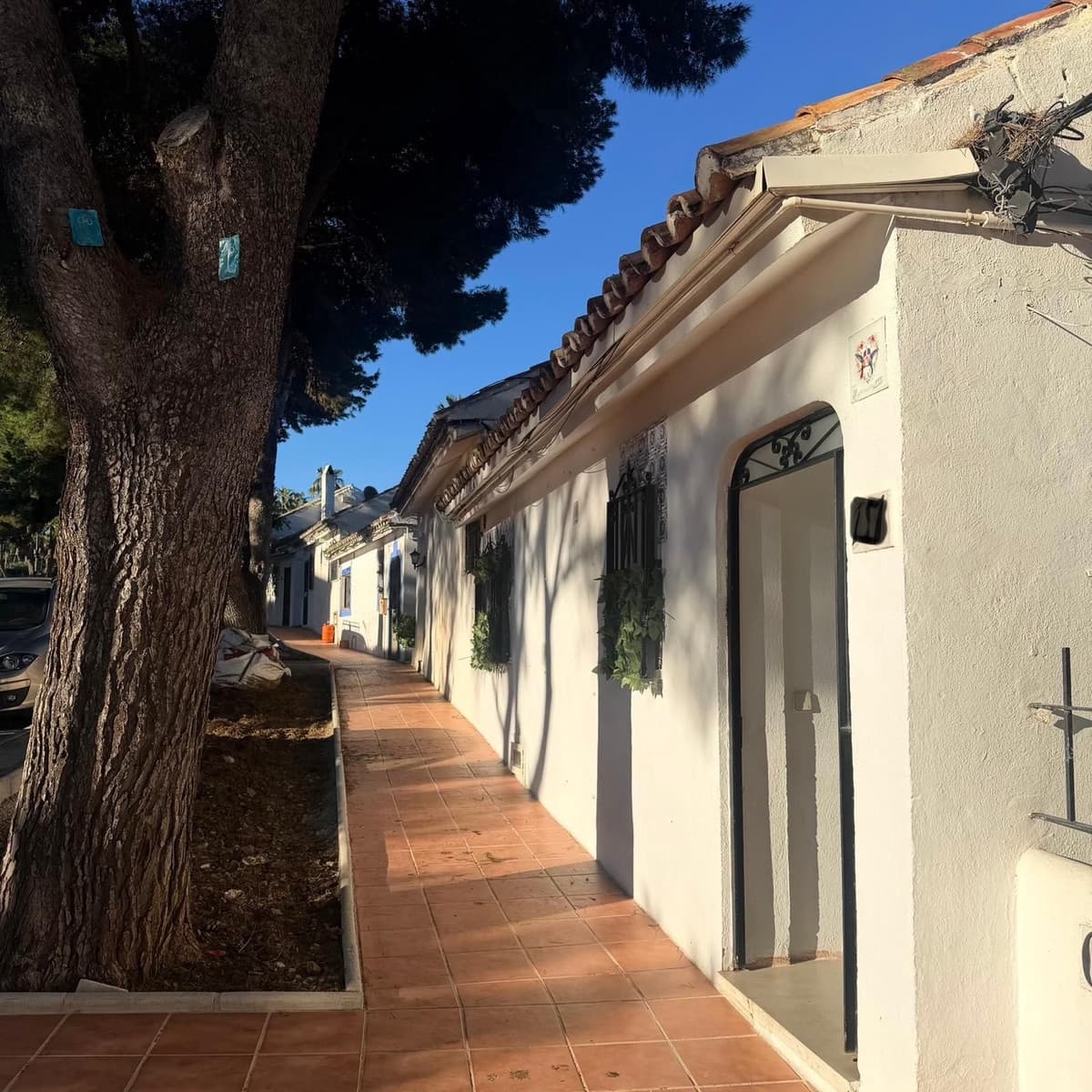 2 Zimmer Haus zu verkaufen in Nueva Andalucia mit Garage - 449.000 € (Ref: 9660729)