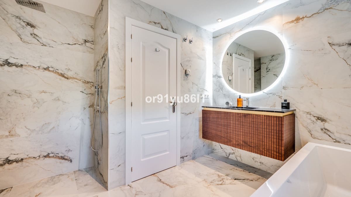 2 makuuhuone Huoneisto myytävänä paikassa Los Arqueros - 625 000 € (Ref: 9660732)