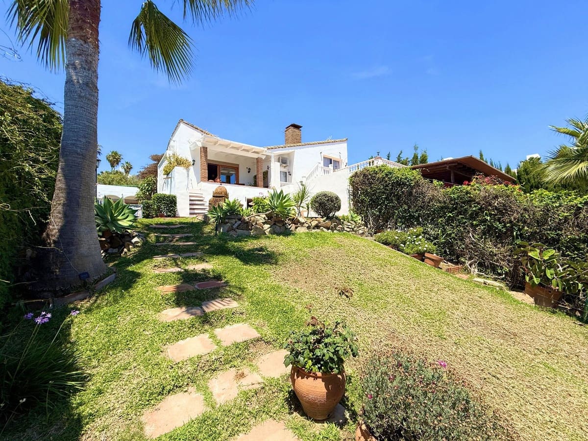 3 sovrum Finca/Hus på landet till salu i Estepona - 645 000 € (Ref: 9669161)