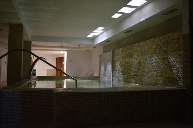 3 slaapkamer Appartement te koop in Puerto Banus, Marbella - € 620.000 (Ref: 9669165)