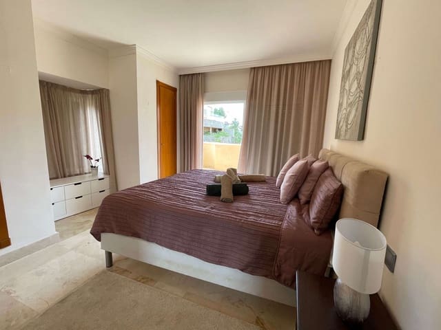 3 chambre Appartement à vendre à Puerto Banus, Marbella - 620 000 € (Ref: 9669165)
