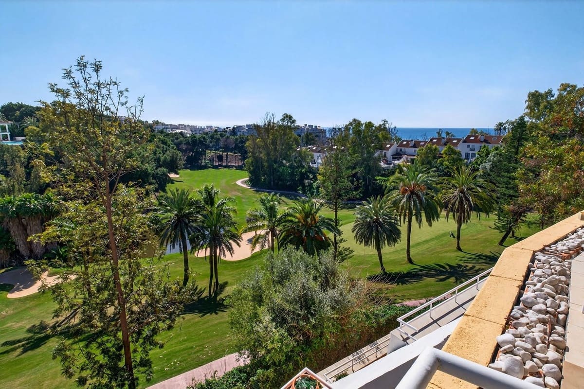 3 makuuhuone Huoneisto myytävänä paikassa Torrequebrada mukana 
autotalli - 689 000 € (Ref: 9669166)