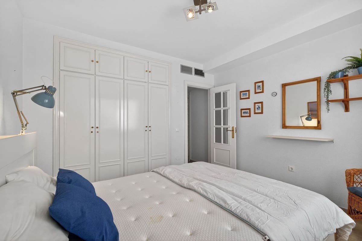 3 makuuhuone Huoneisto myytävänä paikassa Torrequebrada mukana 
autotalli - 689 000 € (Ref: 9669166)