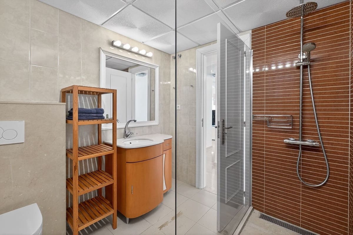 3 makuuhuone Huoneisto myytävänä paikassa Torrequebrada mukana 
autotalli - 689 000 € (Ref: 9669166)