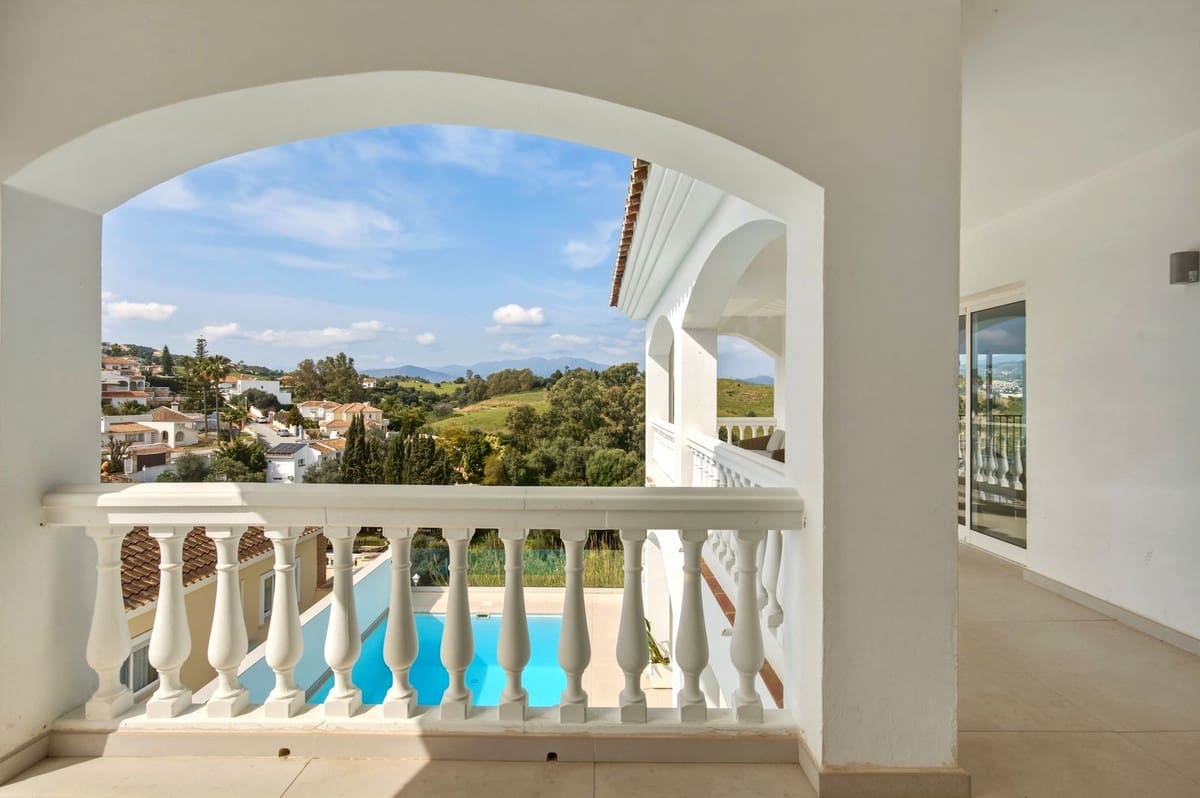 6 sypialnia Willa na sprzedaż w Mijas - 1 095 000 € (Ref: 9673662)