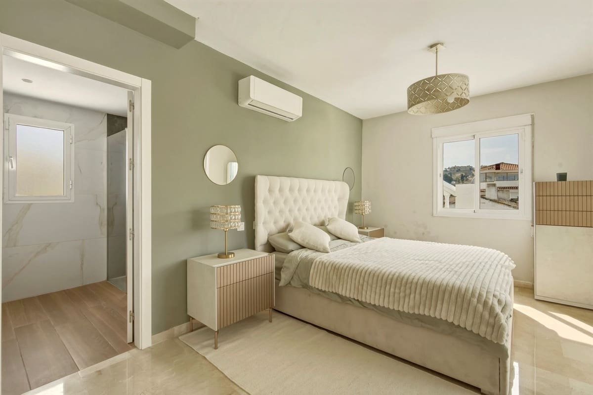 6 sypialnia Willa na sprzedaż w Mijas - 1 095 000 € (Ref: 9673662)