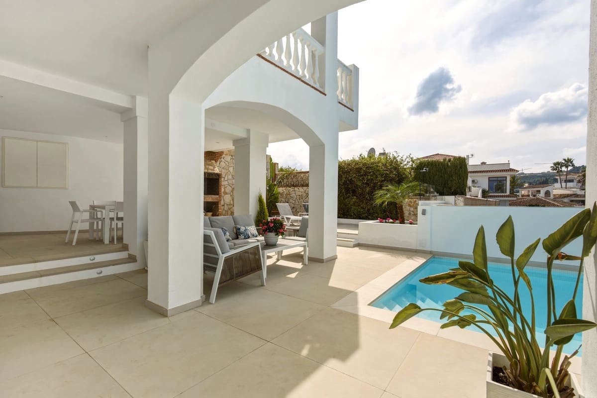 6 sypialnia Willa na sprzedaż w Mijas - 1 095 000 € (Ref: 9673662)