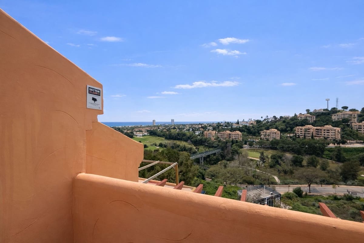 2 quarto Penthouse para venda em Elviria com garagem - 565 000 € (Ref: 9673663)