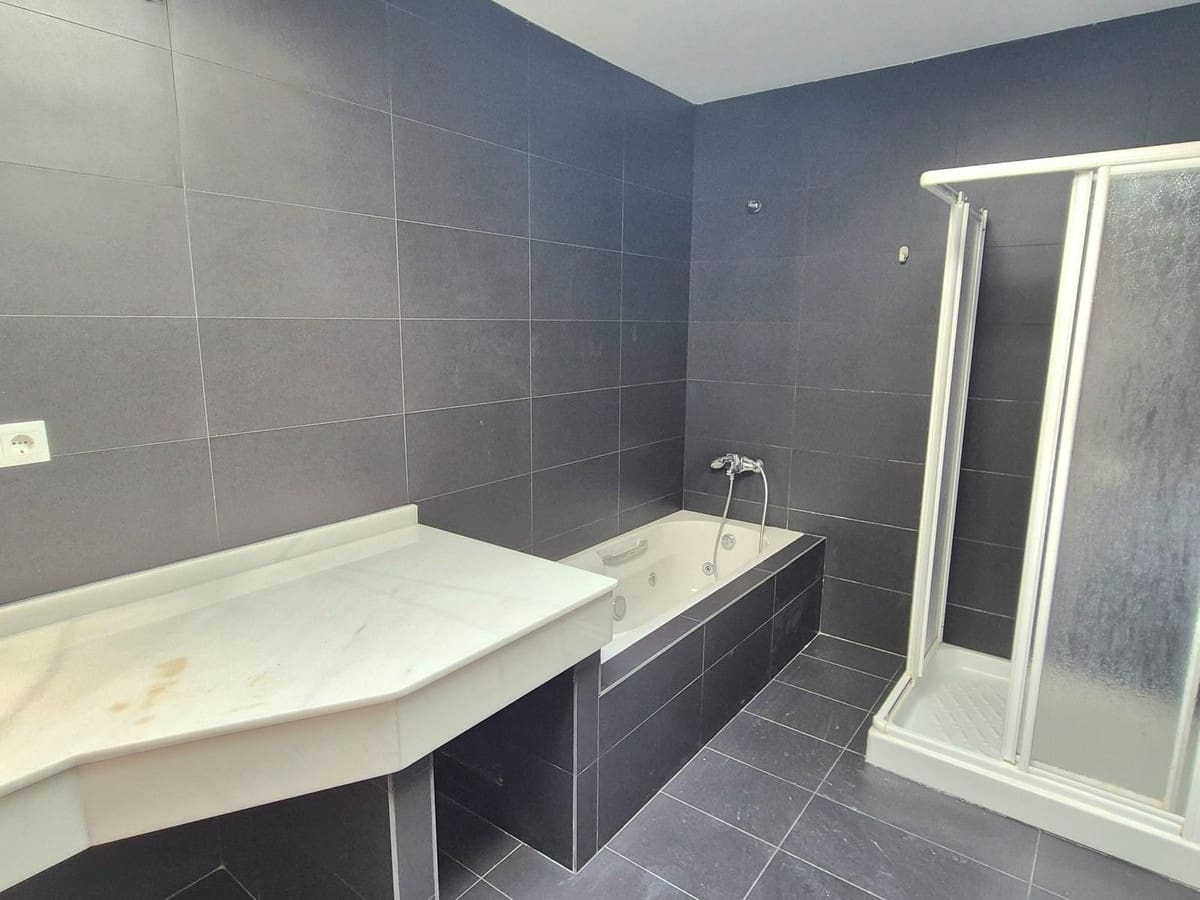 3 Zimmer Villa zu verkaufen in Coin mit Garage - 475.000 € (Ref: 9673669)