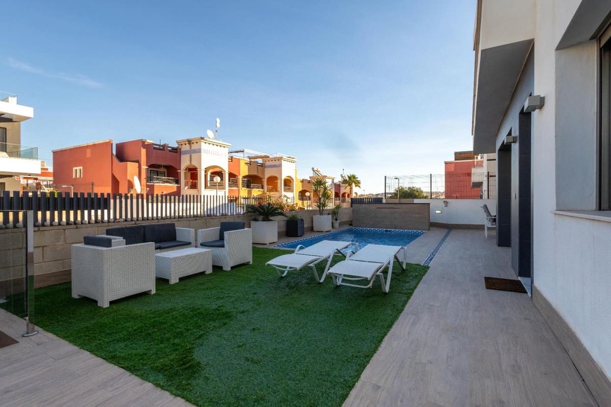 4 sypialnia Willa na sprzedaż w Orihuela Costa - 490 000 € (Ref: 9676574)