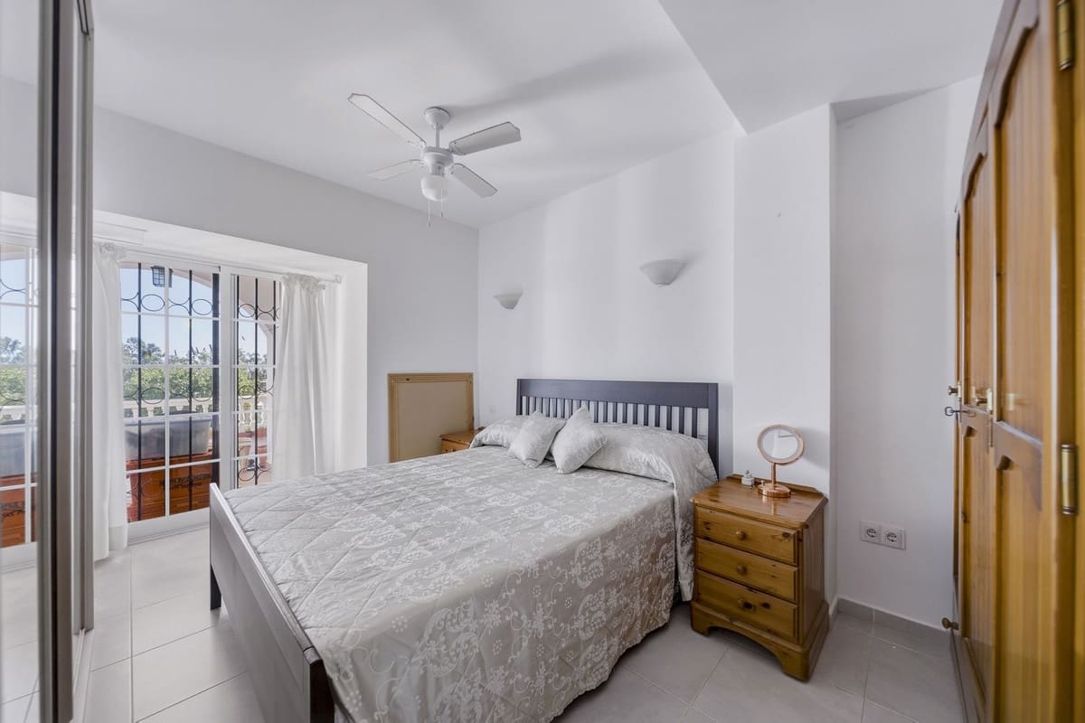 3 sypialnia Finka/Dom wiejski na sprzedaż w Benalmadena - 387 500 € (Ref: 9679337)