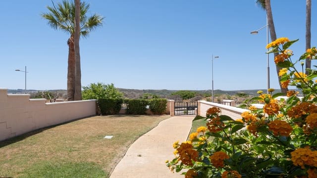 4 quarto Casa em Banda para venda em La Duquesa / Puerto de la Duquesa, Manilva - 495 000 € (Ref: 9679342)