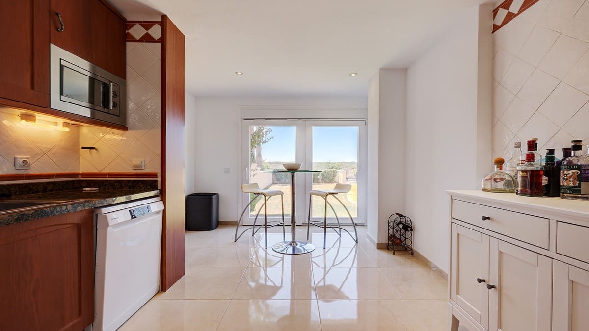 4 bedroom Townhouse for sale in La Duquesa / Puerto de la Duquesa - € 495,000 (Ref: 9679342)