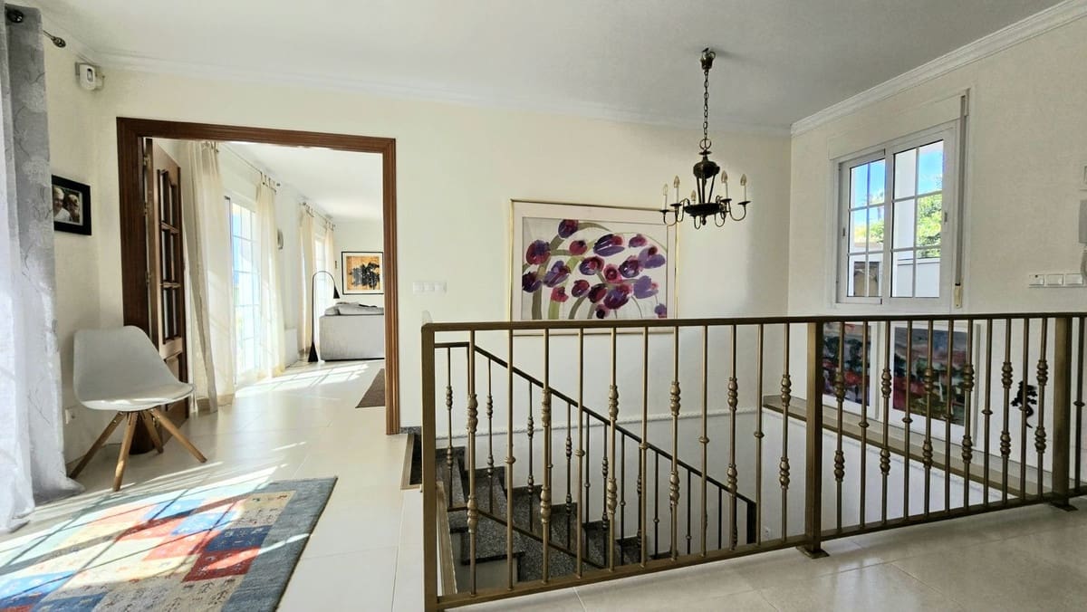 4 makuuhuone Huvila myytävänä paikassa Cerro del Aguila - 995 000 € (Ref: 9679343)