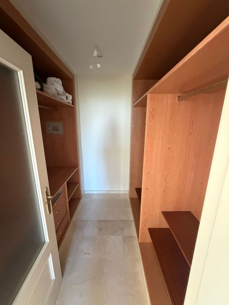 3 sypialnia Apartament na sprzedaż w Benahavis z garażem - 525 000 € (Ref: 9682208)