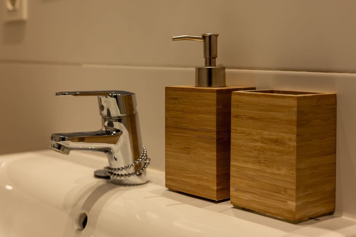 3 bedroom Apartment for sale in Nueva Andalucia with garage - € 495,000 (Ref: 9682209)