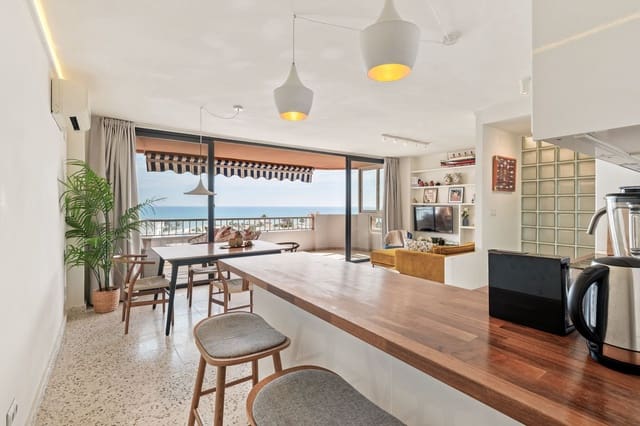 Apartamento de 2 habitaciones en Torremolinos en venta - 470.000 € (Ref: 9682217)