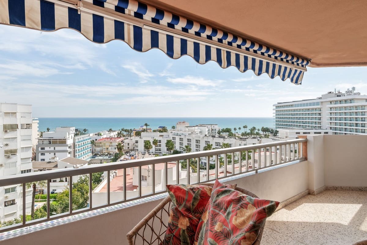 2 bedroom Apartment for sale in Torremolinos - € 470,000 (Ref: 9682217)