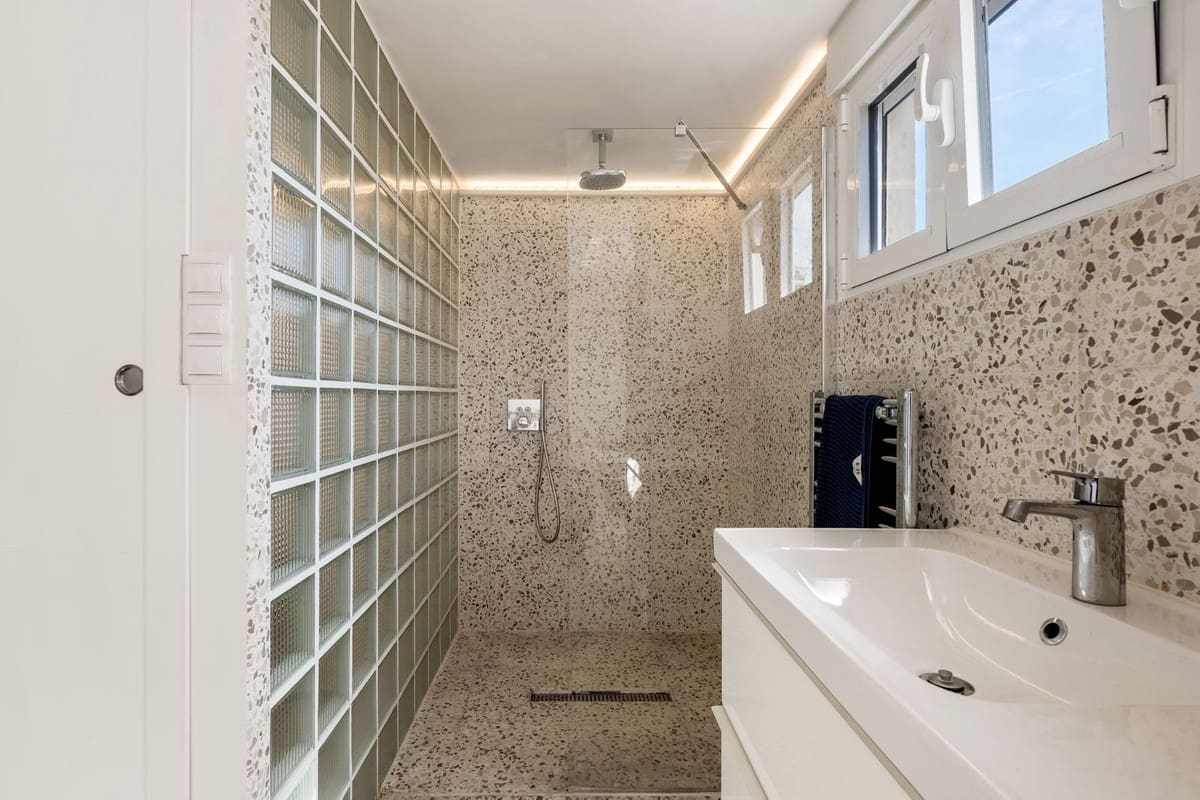 2 bedroom Apartment for sale in Torremolinos - € 470,000 (Ref: 9682217)